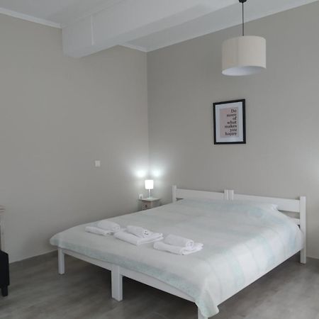 Trousas Apartments Roda  Buitenkant foto