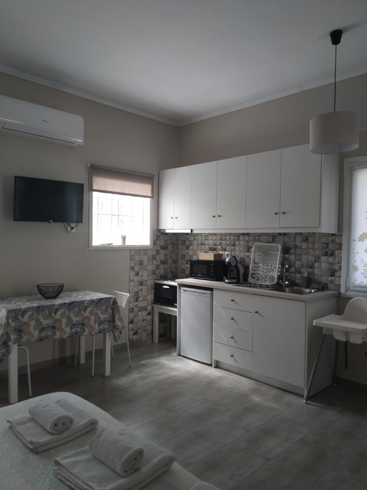 Trousas Apartments Roda  Buitenkant foto
