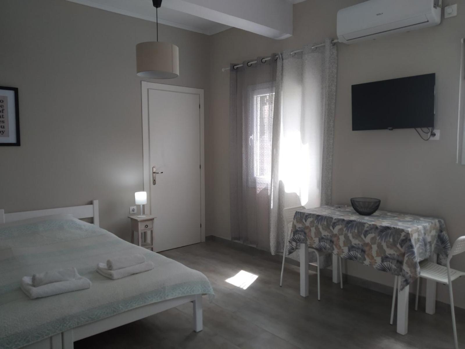 Trousas Apartments Roda  Buitenkant foto